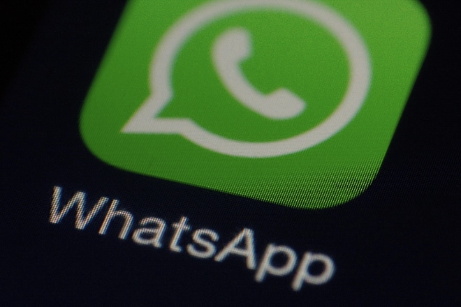 WhatsApp is making new changes to the dark mode