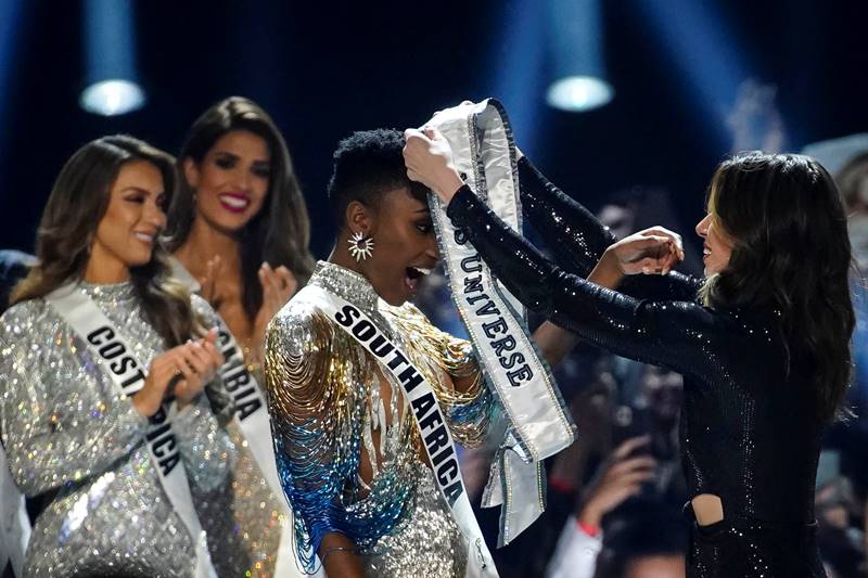 miss universe 2019 winner, miss universe 2019, miss universe 2019 winner name, miss universe 2019 winner name and country, miss universe 2019 winner and runner up, zozibini tunzi miss universe, zozibini tunzi