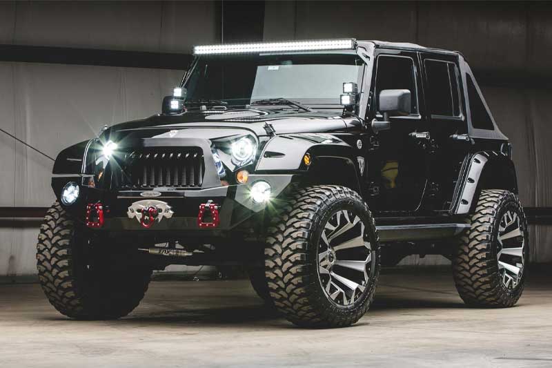 This modified Jeep Wrangler is up for auction and it looks ready to take on the apocalypse, and the person who built it wishes to remain anonymous.