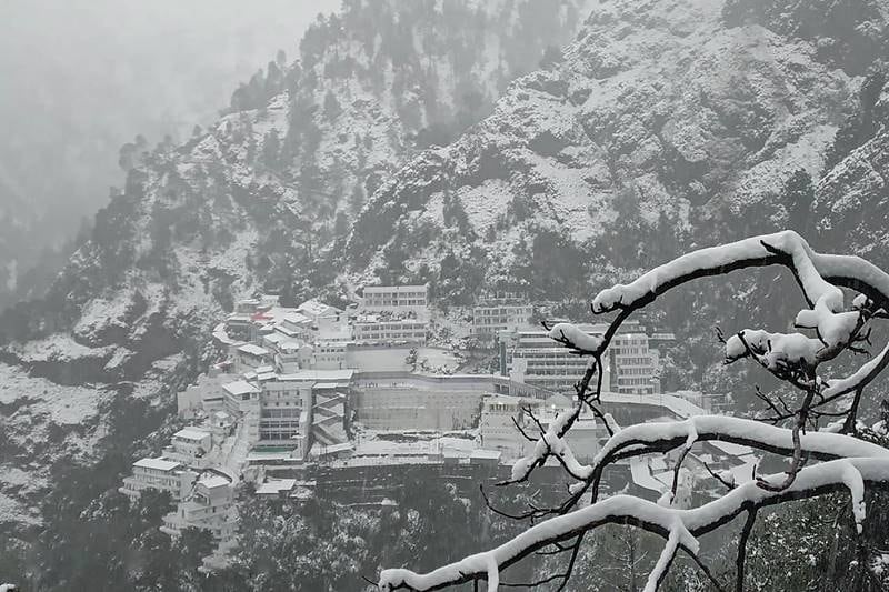 snowfall, snowfall in india, snowfall in shimla, snowfall in nainital, snowfall in manali, snowfall in himachal, snowfall today, snowfall in dalhousie, shimla snowfall, kashmir weather