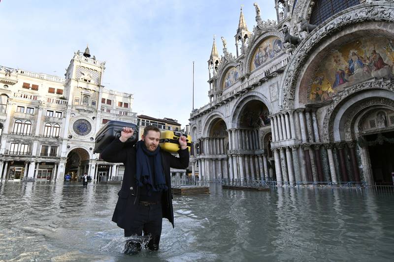 venice floods, venice flooding, venice high tide, venice, italy, Italy Venice High Water, High tide in Venice, venice tourism, italy venice, venice hotels