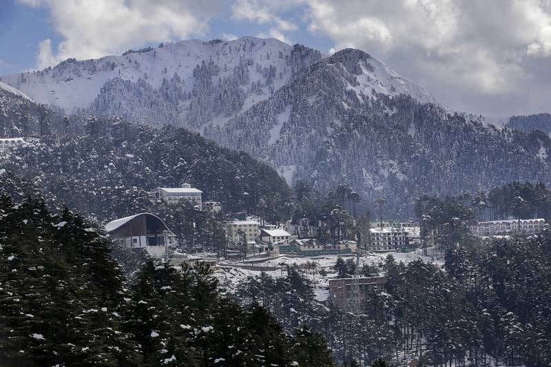 snowfall, snowfall in india, snowfall in shimla, snowfall in nainital, snowfall in manali, snowfall in himachal, snowfall today, snowfall in dalhousie, shimla snowfall, kashmir weather