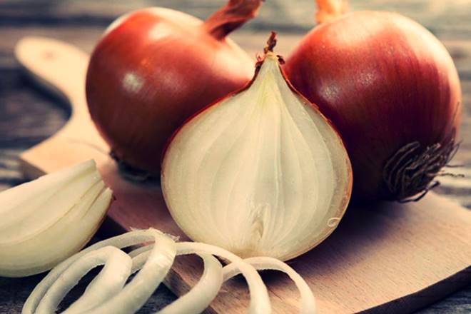 Onion, onion prices in India, onion prices in Delhi, big basket, grofers, amazon fresh, buy onion online