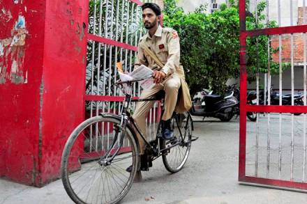 Postmen can sell insurance policies soon. Representational image/PTI` Postmen can sell insurance policies soon. Representational image/PTI`