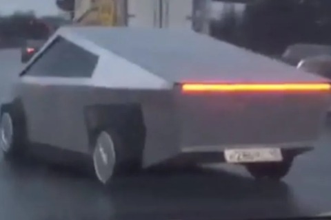Video: Check out this fully-functional, Russian made Tesla Cybertruck replica!