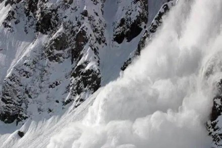 Jammu and Kashmir, avalanche in kupwara, avalanche in kashmir, avalanche in kashmir 2019, jammu kashmir avalanche Jammu and Kashmir, avalanche in kupwara, avalanche in kashmir, avalanche in kashmir 2019, jammu kashmir avalanche