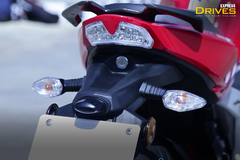 2020 TVS Apache RTR 160 4V BS6 is priced at Rs 1.03 lakh for the dual disc brake variant and Rs 99,950 for the single disc trim (both prices, ex-showroom, Delhi). That said, the new model is costlier than the corresponding variant of BS4 version by Rs 3,000.