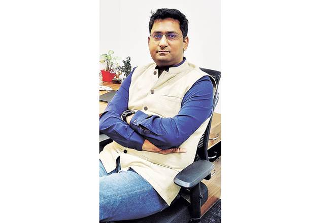 Legal-tech startup, Lawyered, angel investors, Pramendra Tomar, Ratish Pandey, CEO of Lawyered, India Accelerator’s Summer 2018 cohort