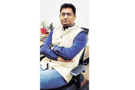 Legal-tech startup, Lawyered, angel investors, Pramendra Tomar, Ratish Pandey, CEO of Lawyered, India Accelerator’s Summer 2018 cohort