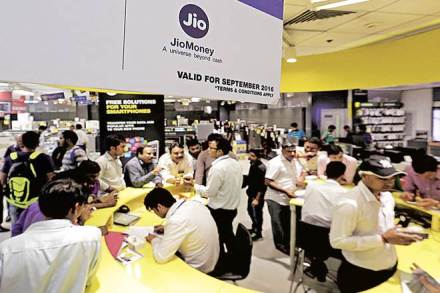 Reliance Industries, Reliance Industries rating, RJio, Bharti, jio, VIL, EBITDA, tariff hike, InvIT Reliance Industries, Reliance Industries rating, RJio, Bharti, jio, VIL, EBITDA, tariff hike, InvIT