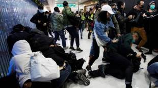 Hong Kong protest, Hong Kong shopping mall protest, Hong Kong clashes, Hong Kong mall protest, Hong Kong arrest, china, Hong Kong police