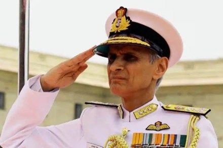 Indian Navy, navy chief, admiral karambir singh, indian navy aircraft carriers, indian Navy Chief Admiral Karambir Singh