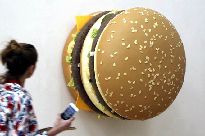 mcdonalds dosa burger, mcdonalds dosa masala brioche, mcdonalds dosa masala, mcdonalds masala dosa burger, mcdonalds india masala dosa burger, mcdonald's new menu, mcdonald's new offer, mcdonald's christmas hours, mcdonald's christmas menu