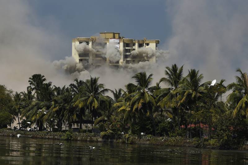 Maradu flats demolition, Maradu demolition, Maradu flats, Kochi illegal apartment complexes, Kochi illegal apartment, Kochi flats demolition, kochi demolition