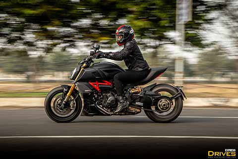 Ducati Diavel 1260S Review | 159 wild horses & plenty of electronics to tame them