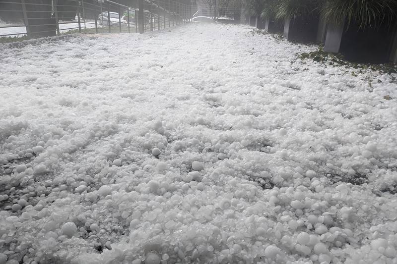 Australia, Australia fire, Australia hailstorm, Australia hail storm, hailstorm in australia, australia bushfire, australia weather, australia wildfire