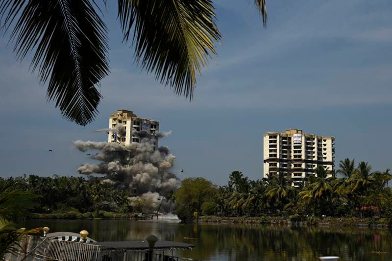 Maradu flats demolition, Maradu demolition, Maradu flats, Kochi illegal apartment complexes, Kochi illegal apartment, Kochi flats demolition, kochi demolition