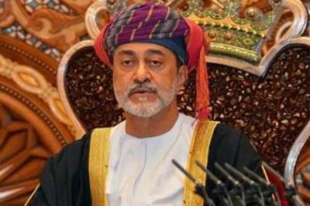 Haitham bin Tariq sworn in as new ruler of Oman.