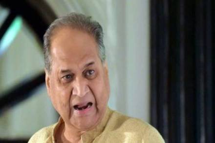 Rahul Bajaj, Bajaj Auto, Bajaj Auto chairman