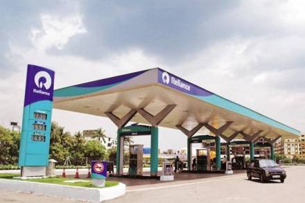 reliance, RIL, reliance petrol pump