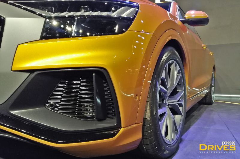 Audi says that the design inspiration for the Q8 was the original Quattro. This becomes apparent when the Q8 is viewed from the rear three-quarters. At the back, this SUV comes with a connected tail-lamp set-up with mimic the design of the headlamps. The slightly raked boot-lid, with a sloping roofline, gives the Q8 a sharp look. Audi will be offering the Q8 with a wide array of customization options. There are a total of 54 exterior colour options on offer. Not only this, but a several styling packages will also be offered with the Q8.