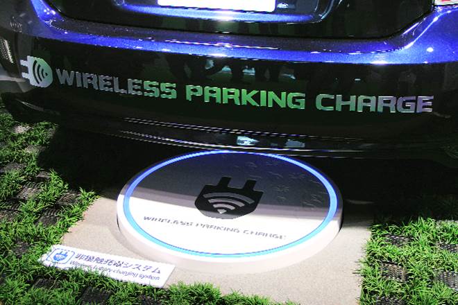  Nikola Tesla had suggested electromagnetic induction charging in the 1890s, and it is a variation of this technology that is used in wireless charging even today. 