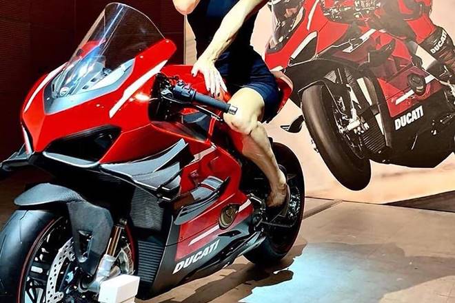 Lighter, more powerful Ducati Panigale V4 Superleggera leaked: Limited to just 500 units!