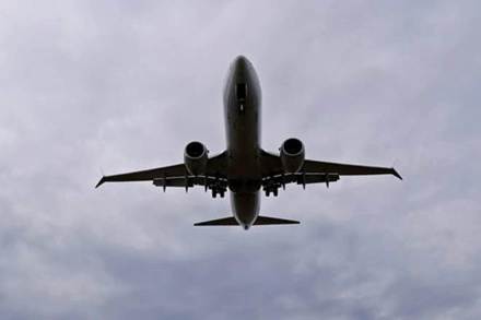 kunal kamra and arnab goswami, kunal kamra news, kunal kamra arnab, kunal kamra video arnab, kunal kamra flight video, arnab goswami kunal kamra, dgca guidelines on unruly passengers, indigo bans kunal, indigo bans comedian, air india banned kunal, air india bans kunal, spicejet bans kamra, spicejet bans kunal