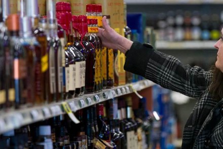 licence fee for liquor, bar code liquor, beer, Indian made foreign liquor