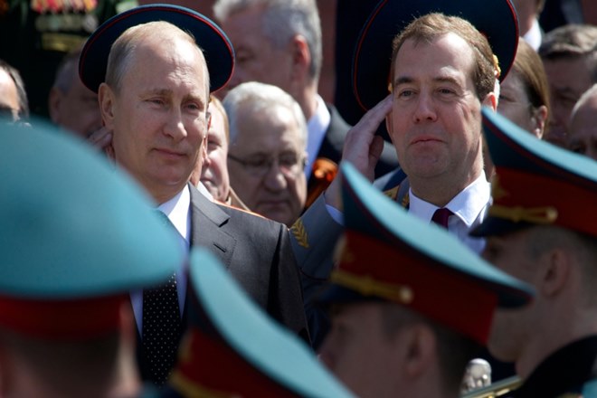 Vladimir Putin, Russia, Russia government, Russian prime minister resigns, Dmitry Medvedev, Russia constitution Vladimir Putin, Russia, Russia government, Russian prime minister resigns, Dmitry Medvedev, Russia constitution