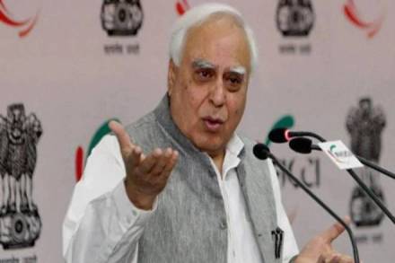 The Congress on Sunday had said states have the right to challenge the Centre and cannot be "forced" to implement the "unconstitutional law" till the petition over it in the Supreme Court is decided. (PTI)
