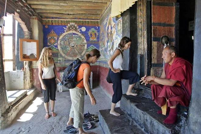 India tourism, Incredible India, chinese tourists in India, steps for tourism development, Buddhist circuit developement, Sanchi Stupa Mandarin signs, Nalanda Mandarin Sign, Bodh Gaya Mandarin signs, sravasti mandarin signs