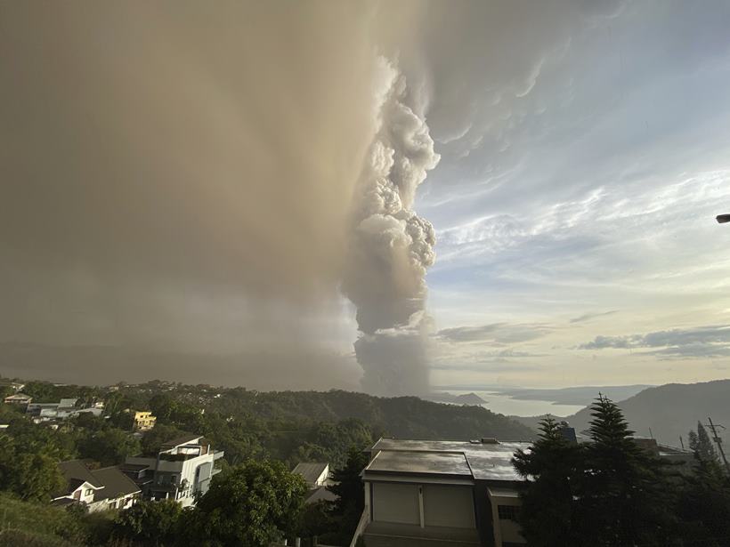 philippine volcano, manila airport, manila international airport, manila airport shutdown, taal volcano, manila volcano philippine volcano, manila airport, manila international airport, manila airport shutdown, taal volcano, manila volcano