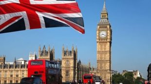 UK manufacturing contracted 0.8 percent in the October-December period, the ONS said.