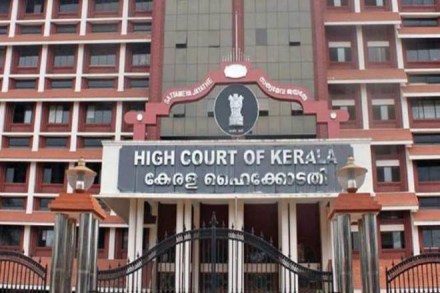 Kerala HC stays govt order on special passes for tipplers to buy liquor