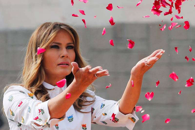 melania trump in india images, melania trump dress, melania trump fashion, melania trump dress images, melania trump india visit, delhi school, taj mahal, sabarmati ashram, motera stadium, namaste trump