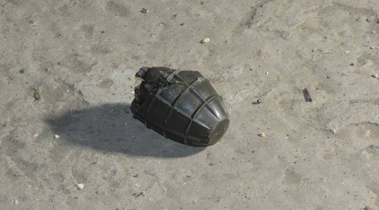 jammu kashmir, srinagar grenade attack, srinagar police station grenade attack, srinagar police station attack, kashmir grenade attack, CRPF