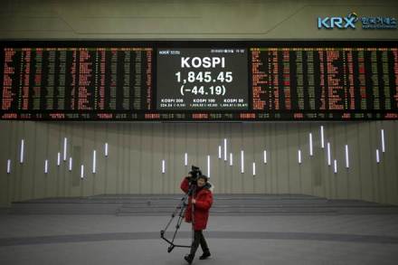 Asian shares plummet on surge in COVID-19 infections outside China; South Korean stock market worst hit