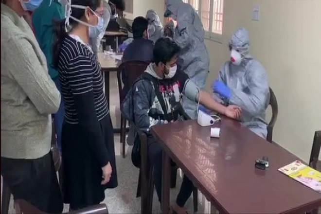 Coronavirus outbreak: BMC turns to phone GPS! Mumbai civic body ramps ...