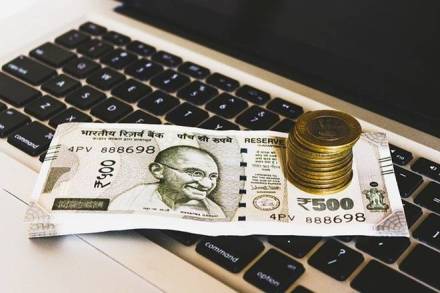 DA increases frozen till July 2021; Centre, states to save at least Rs 80,000 crore in FY21