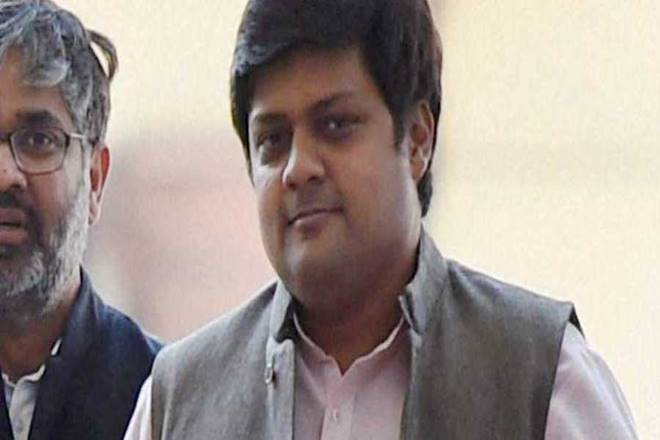 Singer tests positive, Parliament & Rashtrapati Bhavan rocked