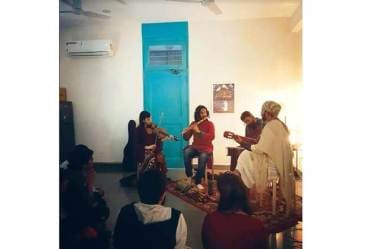musical gigs, indie pop musician, Aritry Das, musical traditions of India, Awaaz Studio, Space Session, Worker Bee 