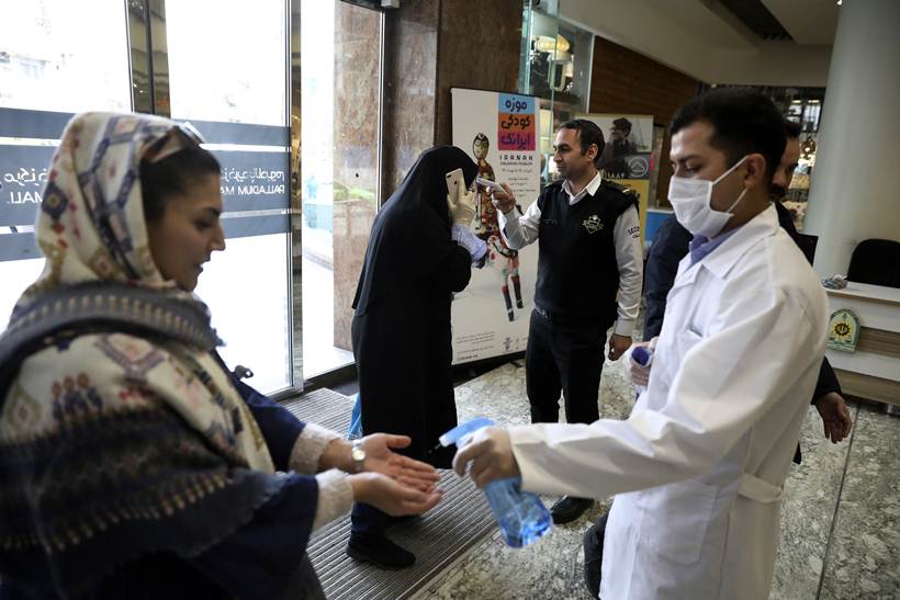 Coronavirus outbreak: China reports 44 new cases as spread continues to ...