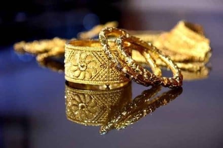 Gold prices slip below Rs 46,000 as investors book profits amid coronavirus-led recession fears
