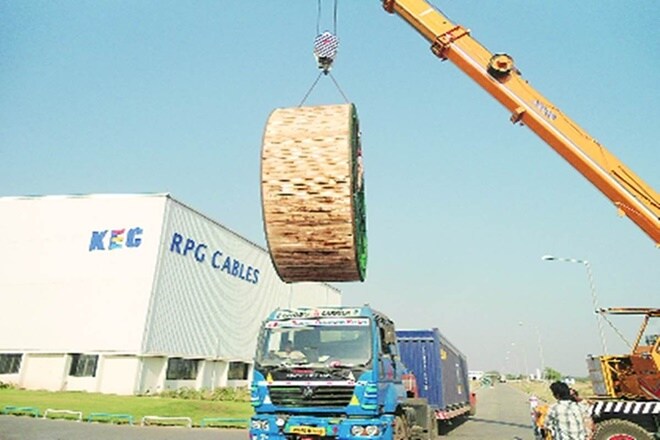 KEC’s net debt as of Q3FY20-end stood at Rs 24 bn (Rs 6.5 bn lower y-o-y and flat sequentially). 