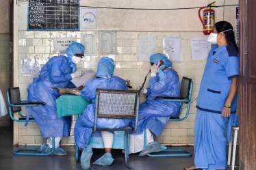 Coronavirus: 73% of infected are male, 63% of dead over 60 years old, Govt analysis shows