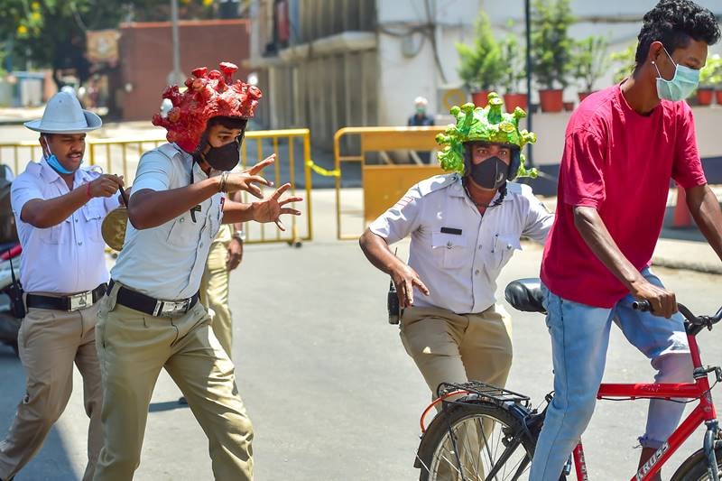 Coronavirus, coronavirus Latest Updates in India, coronavirus in india, coronavirus cases in india, covid 19 symptoms, covid 19 hotspots in india, helmets