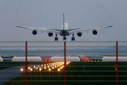 Indian carriers may operate 300-350 aircraft from October onwards for domestic operations and 100-125 aircraft for international operations. Indian carriers may operate 300-350 aircraft from October onwards for domestic operations and 100-125 aircraft for international operations.