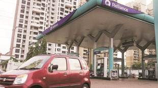 However, RIL has flexibility to prioritise its investments in FY21, and could thereby reduce cash outlay by ~25-30% y-o-y.