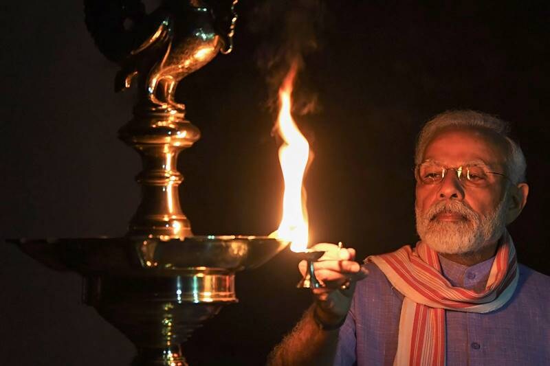 coronavirus, coronavirus india, coronavirus in india, pm modi, india against covid19, diyas, 9 pm, coronavirus deaths, coronavirus symptoms